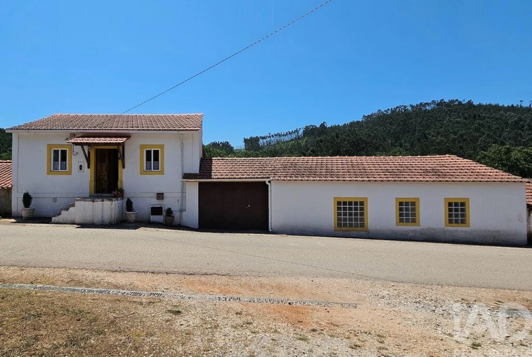 Moradia T3 para Venda em Maçãs de D. Maria Foto 1