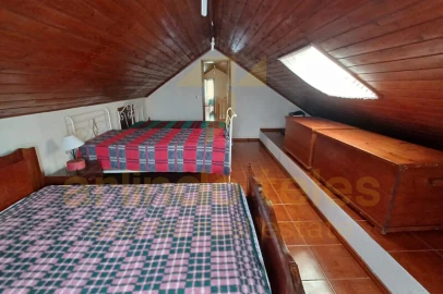 Moradia T5 para Venda em Norte Grande (Neves)