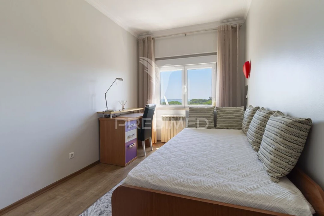 Apartamento T3 para Venda em Almada, Cova da Piedade, Pragal e Cacilhas Foto 9