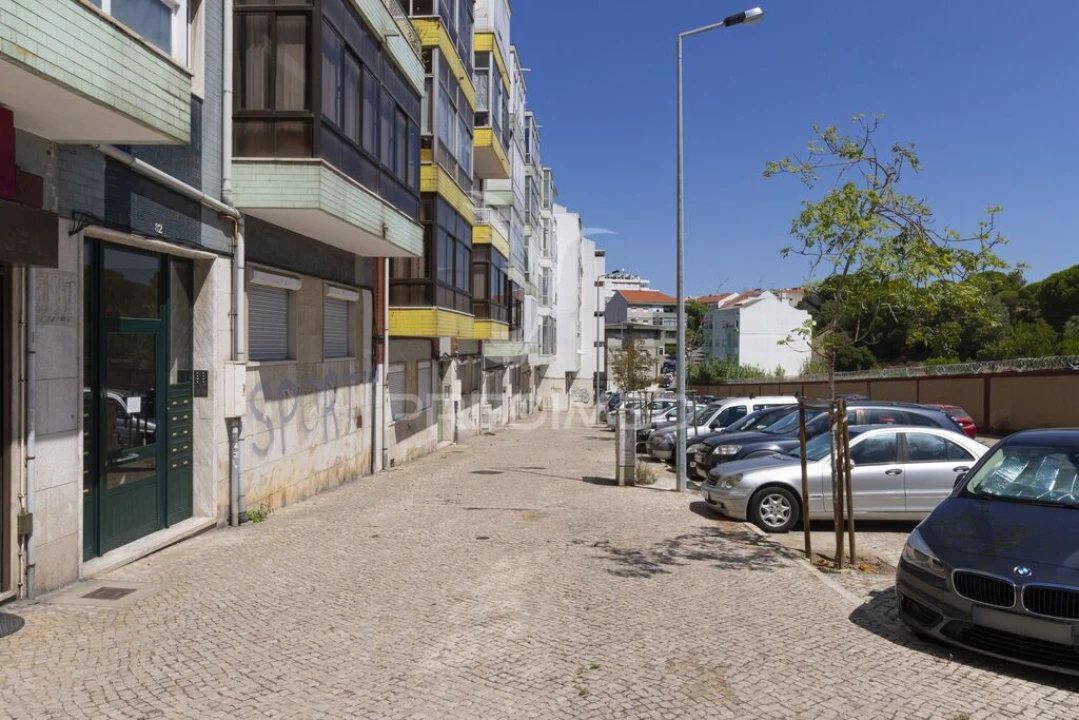 Apartamento T3 para Venda em Almada, Cova da Piedade, Pragal e Cacilhas Foto 5