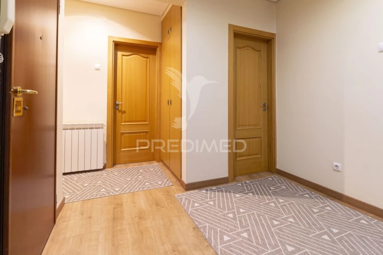Apartamento T3 para Venda em Almada, Cova da Piedade, Pragal e Cacilhas Foto 8