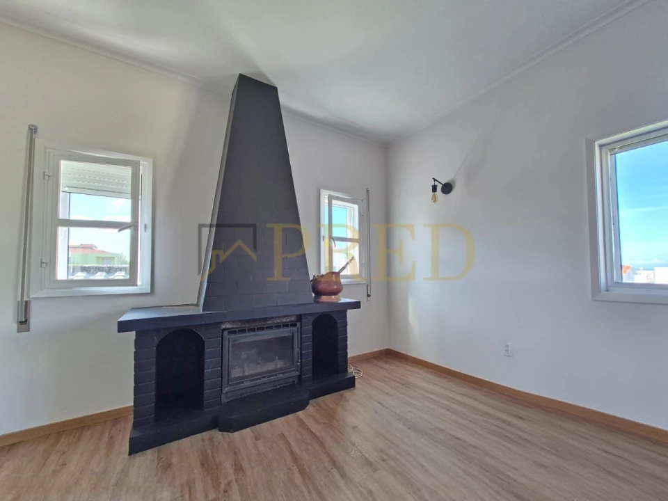 Apartamento T3 para Arrendamento em Canidelo Foto 2