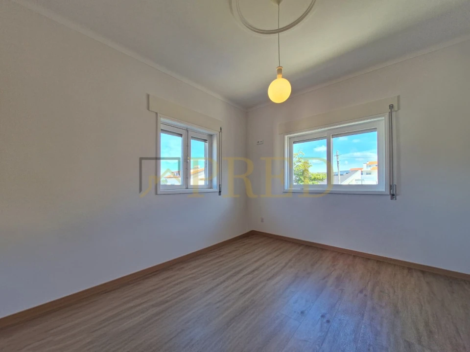 Apartamento T3 para Arrendamento em Canidelo Foto 14