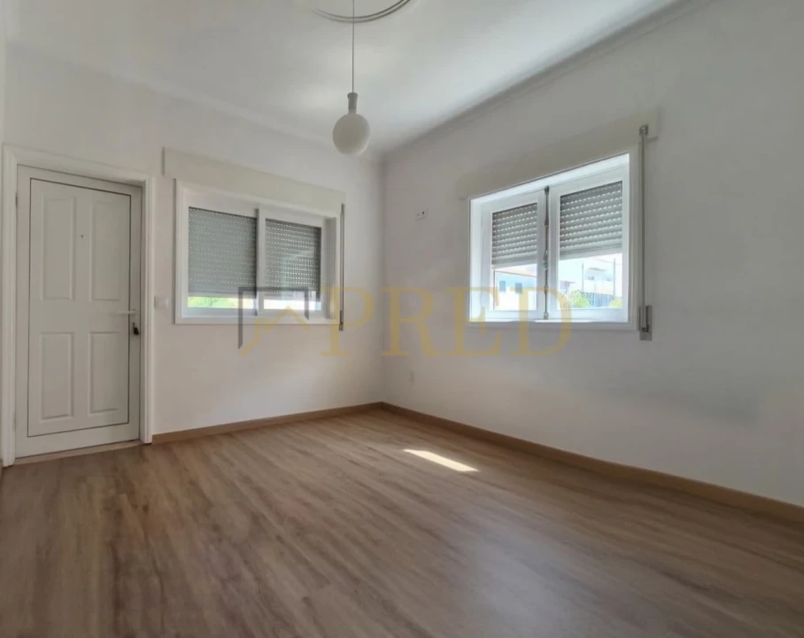 Apartamento T3 para Arrendamento em Canidelo Foto 15
