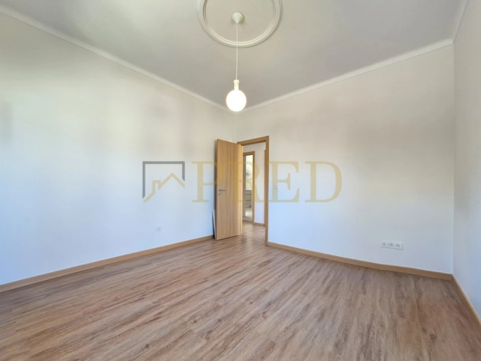Apartamento T3 para Arrendamento em Canidelo Foto 17