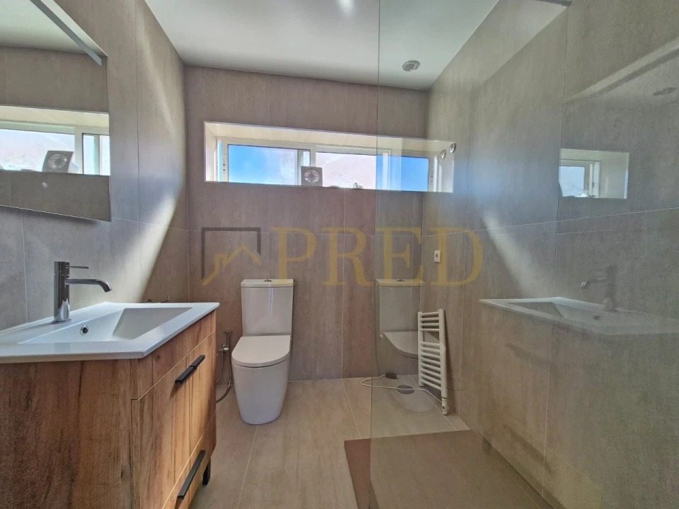 Apartamento T3 para Arrendamento em Canidelo Foto 19