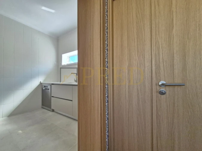 Apartamento T3 para Arrendamento em Canidelo Foto 6