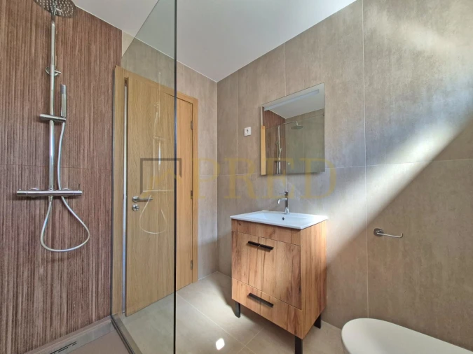 Apartamento T3 para Arrendamento em Canidelo Foto 20