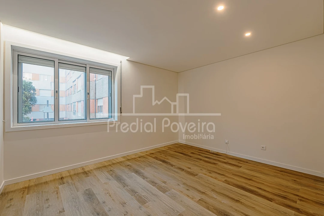 Apartamento T4 para Venda em Póvoa de Varzim, Beiriz e Argivai Foto 12