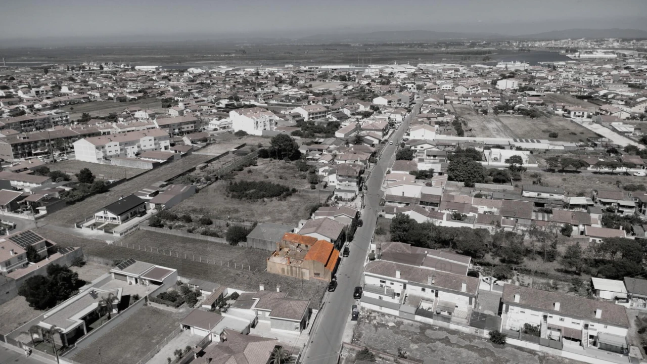 Moradia T4 para Venda em Gafanha da Nazaré Foto 48