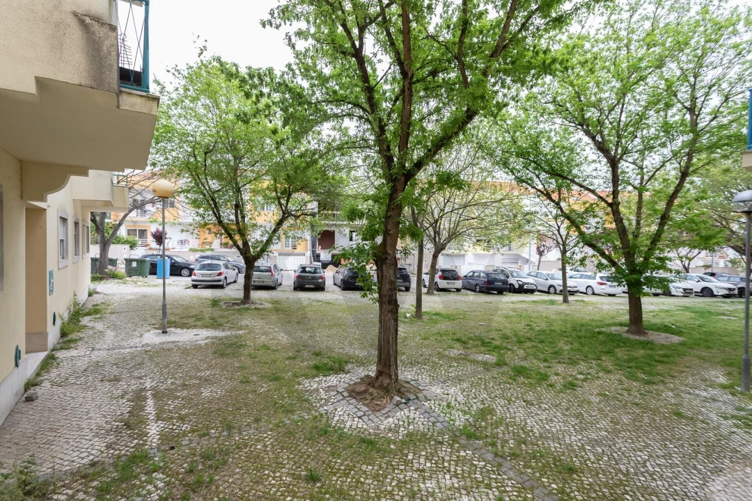 Apartamento T2 para Venda em Caparica e Trafaria Foto 28