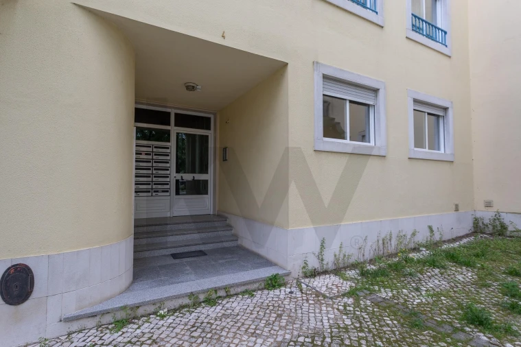 Apartamento T2 para Venda em Caparica e Trafaria Foto 27