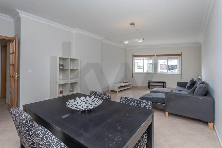 Apartamento T2 para Venda em Caparica e Trafaria Foto 4