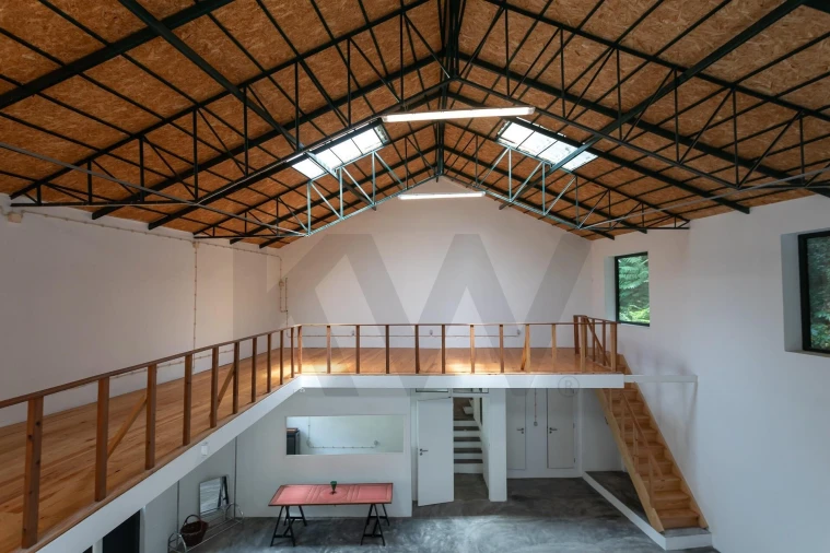 Armazém para Arrendamento em Arroios Foto 4