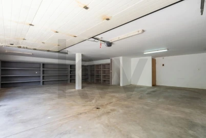 Moradia T3 para Venda em Queluz e Belas