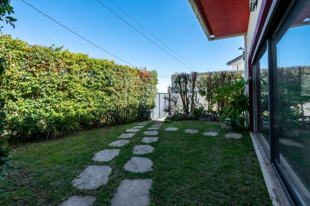 Moradia T3 para Venda em Queluz e Belas Foto 46