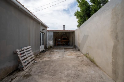 Moradia T3 para Venda em Lamas e Cercal