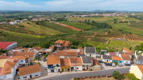 Moradia T3 para Venda em Lamas e Cercal