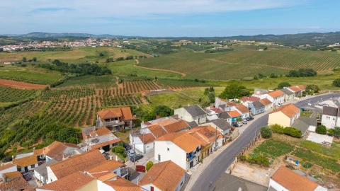 Moradia T3 para Venda em Lamas e Cercal