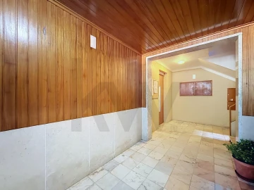 Apartamento T3 para Venda em Romeira e Várzea