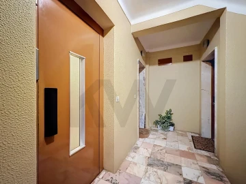 Apartamento T3 para Venda em Romeira e Várzea