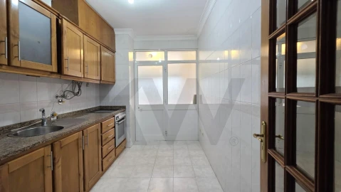 Apartamento T2 para Venda em Cabeça Santa