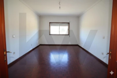 Apartamento T2 para Venda em Cabeça Santa