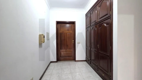 Apartamento T2 para Venda em Cabeça Santa