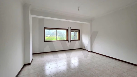 Apartamento T2 para Venda em Cabeça Santa