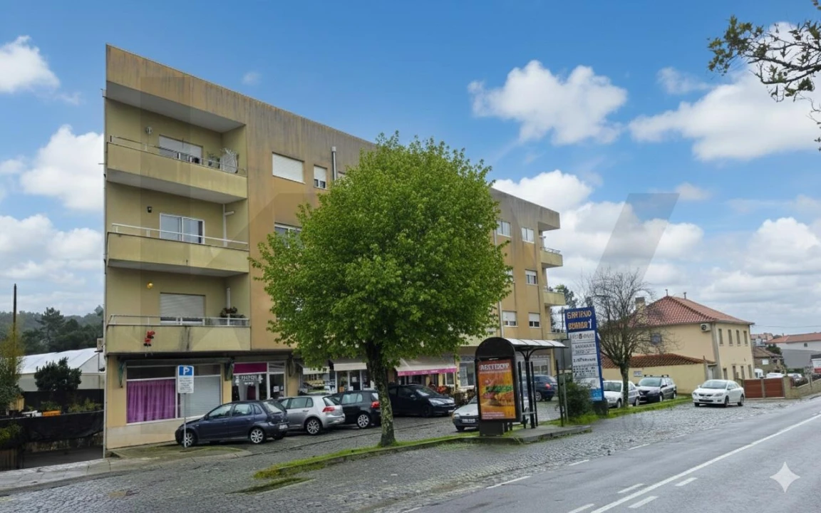 Apartamento T2 para Venda em Cabeça Santa Foto 38