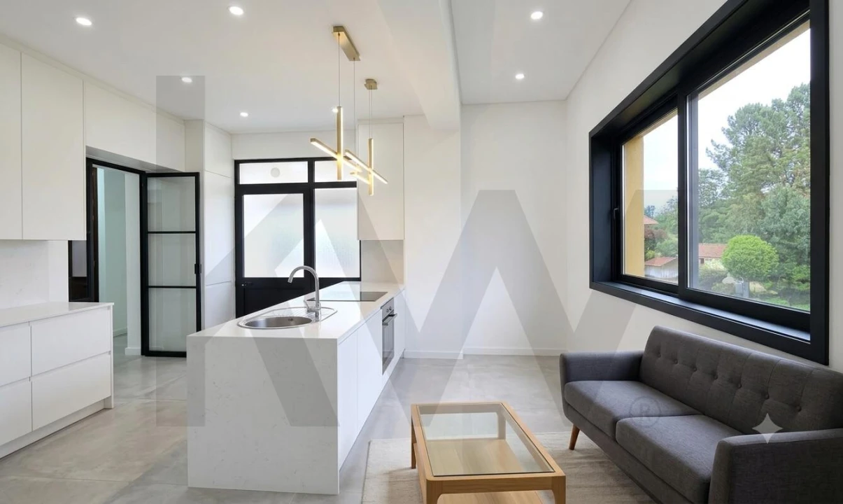 Apartamento T2 para Venda em Cabeça Santa Foto 1