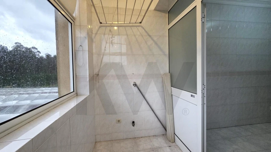 Apartamento T2 para Venda em Cabeça Santa Foto 22