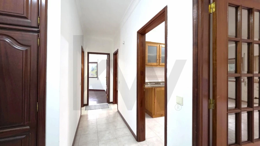 Apartamento T2 para Venda em Cabeça Santa Foto 6