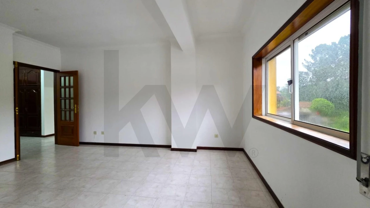 Apartamento T2 para Venda em Cabeça Santa Foto 4