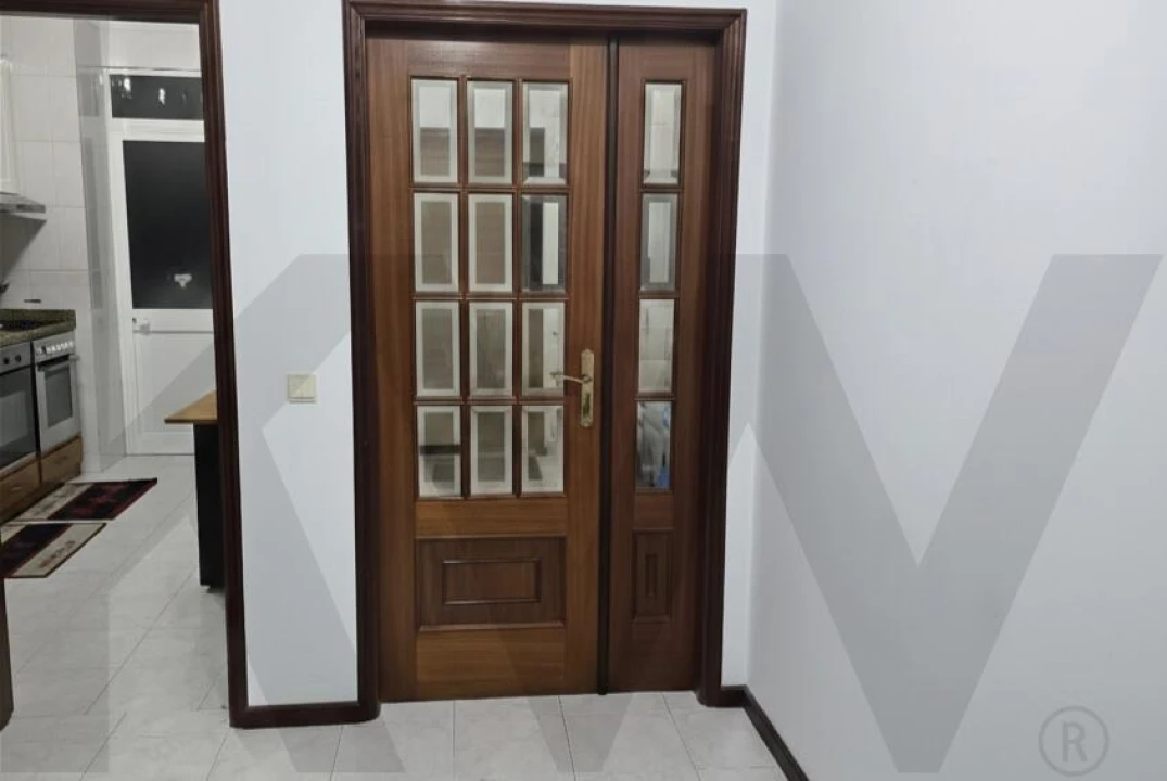 Apartamento T2 para Venda em Cabeça Santa Foto 31