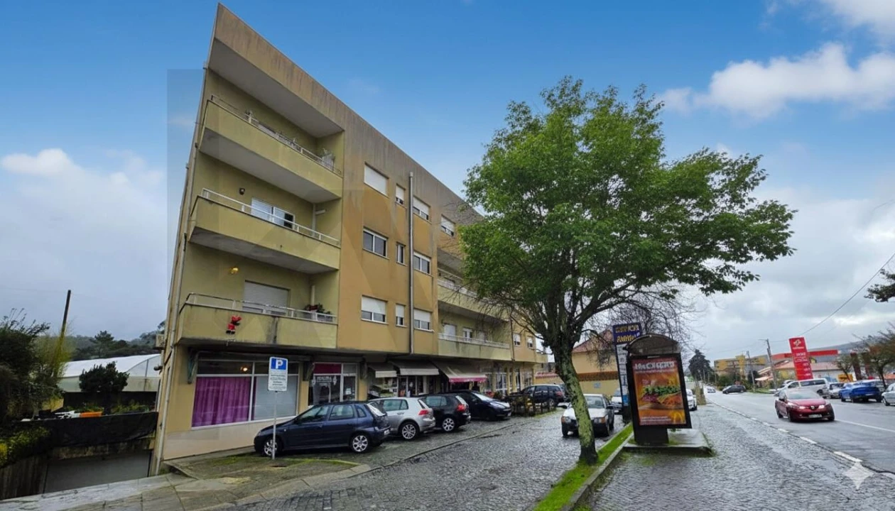 Apartamento T2 para Venda em Cabeça Santa Foto 34