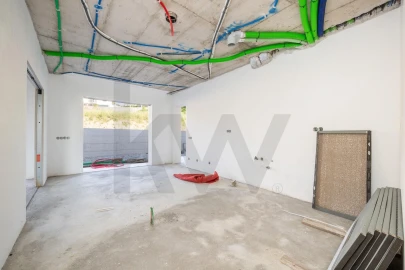 Moradia T4 para Venda em Eiras e São Paulo de Frades