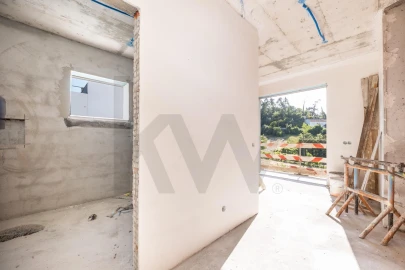 Moradia T4 para Venda em Eiras e São Paulo de Frades