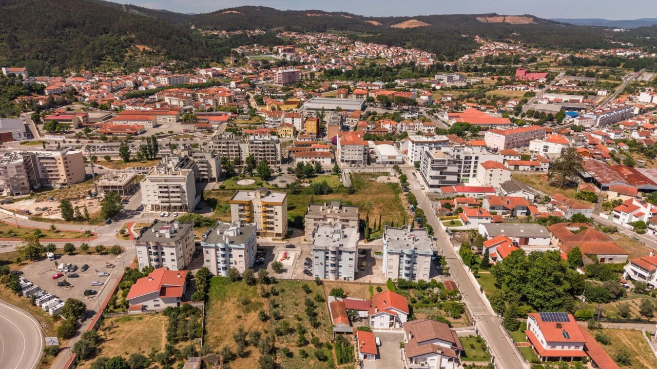 Apartamento T2 para Venda em Miranda do Corvo Foto 22