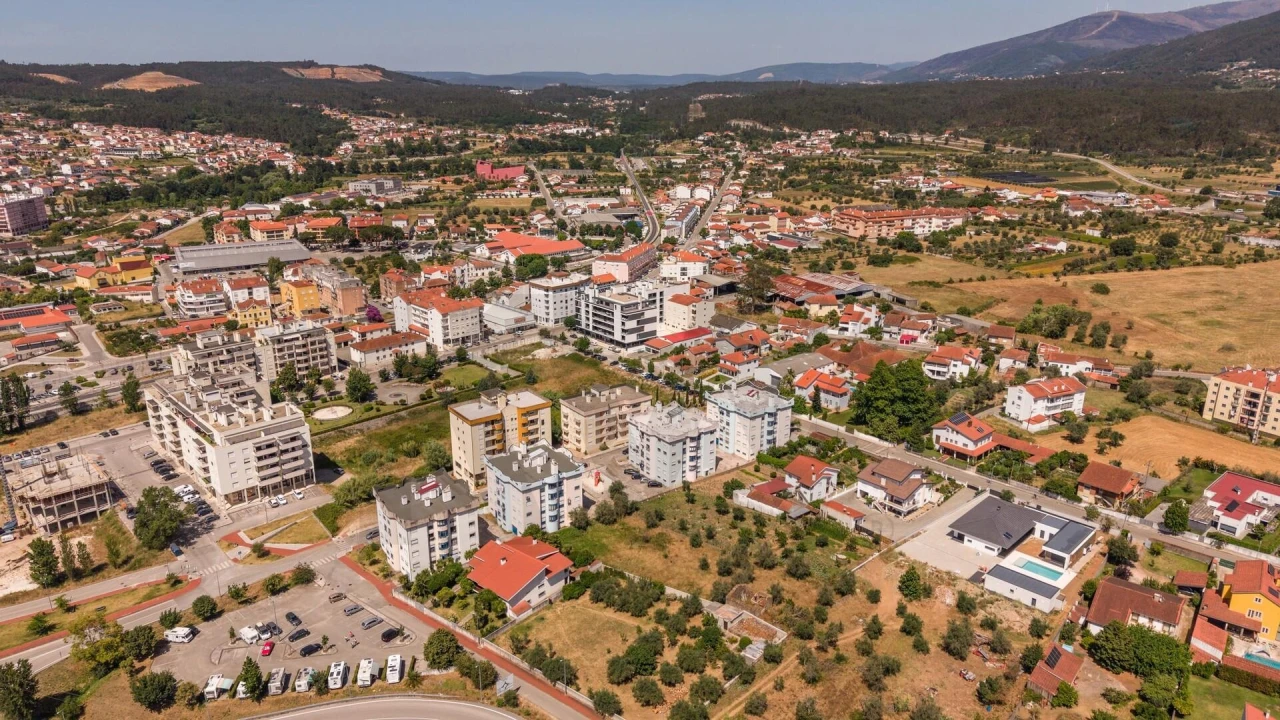 Apartamento T2 para Venda em Miranda do Corvo Foto 19