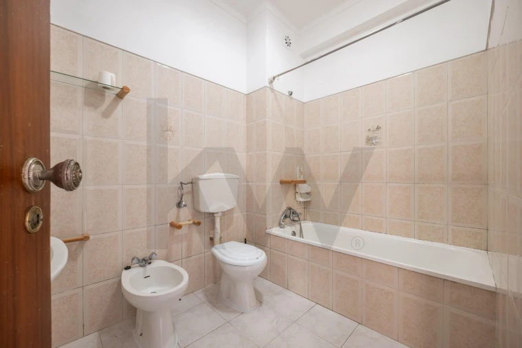 Apartamento T2 para Venda em Miranda do Corvo Foto 6