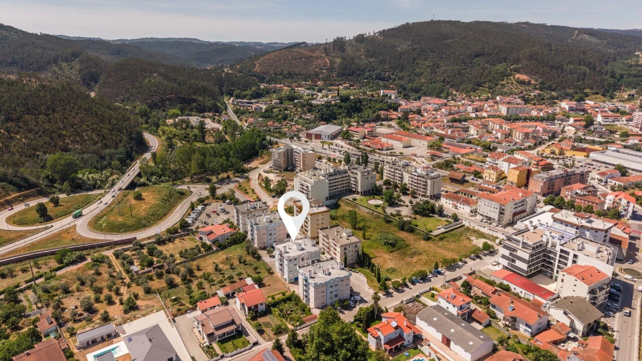 Apartamento T2 para Venda em Miranda do Corvo Foto 23