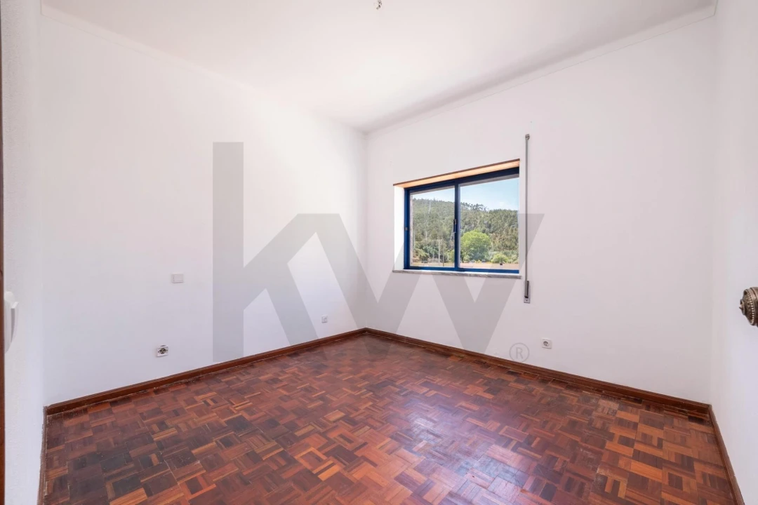 Apartamento T2 para Venda em Miranda do Corvo Foto 13