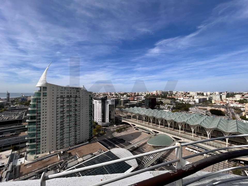 Apartamento T2 para Arrendamento em Olivais Foto 11
