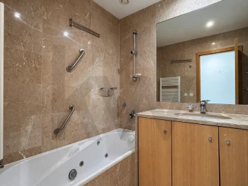 Apartamento T2 para Arrendamento em Olivais