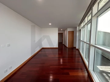 Apartamento T2 para Arrendamento em Olivais