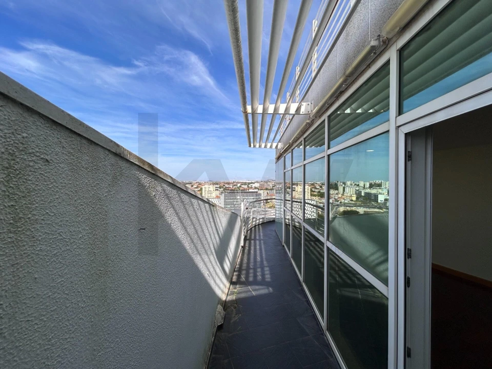 Apartamento T2 para Arrendamento em Olivais Foto 8
