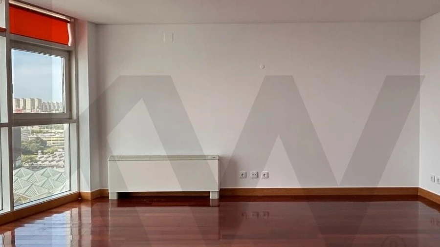 Apartamento T2 para Arrendamento em Olivais
