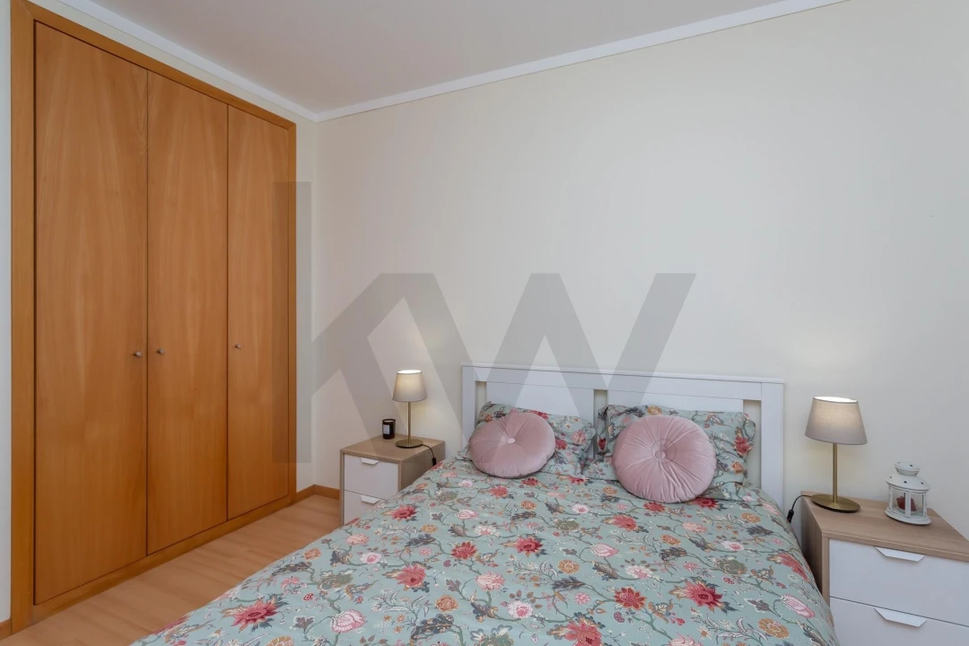 Apartamento T2 para Arrendamento em Lumiar Foto 16