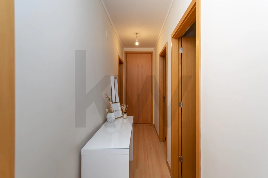 Apartamento T2 para Arrendamento em Lumiar Foto 11